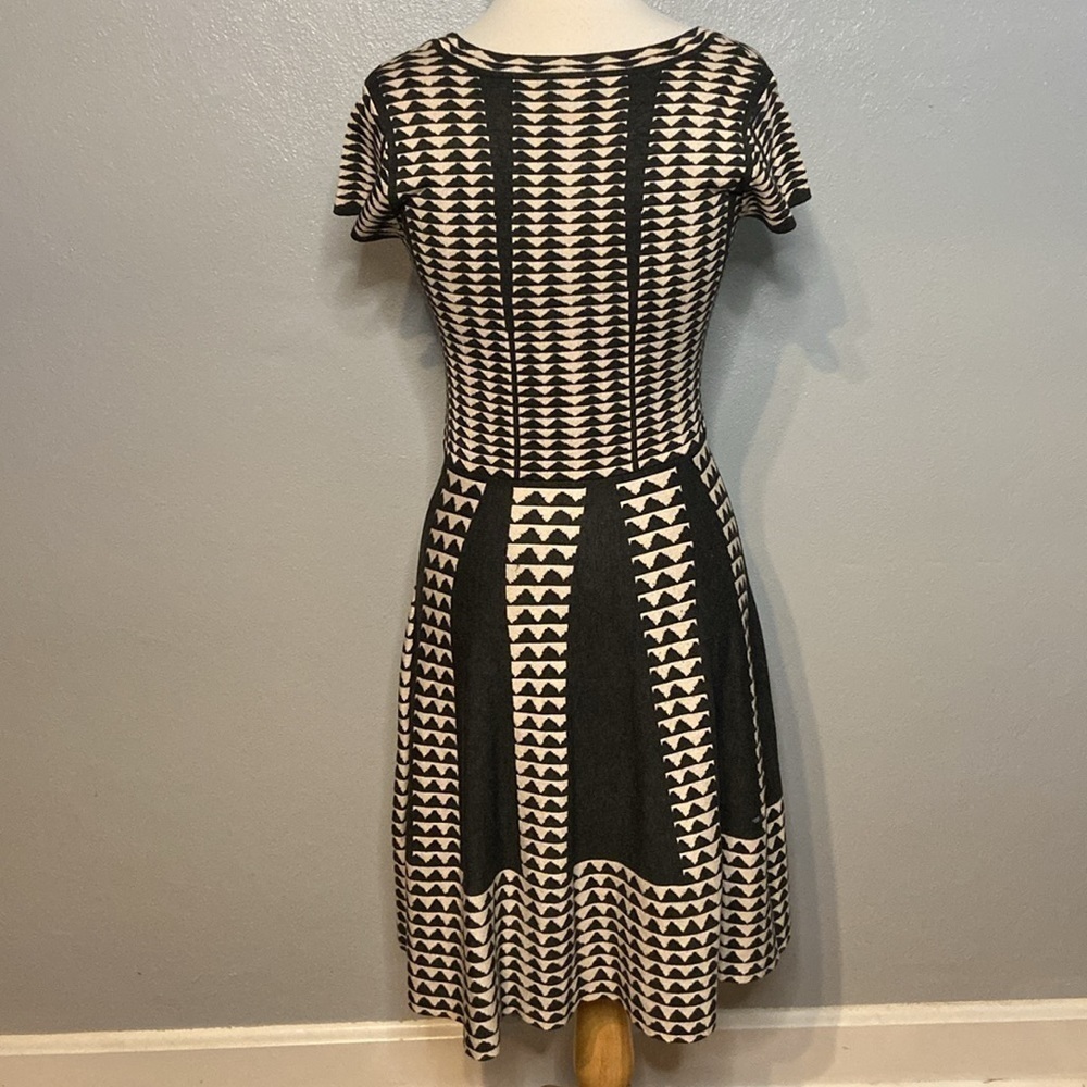 Just Taylor Sweater Dress Fit And Flare Dark Gray Tan S - Picture 4 of 11